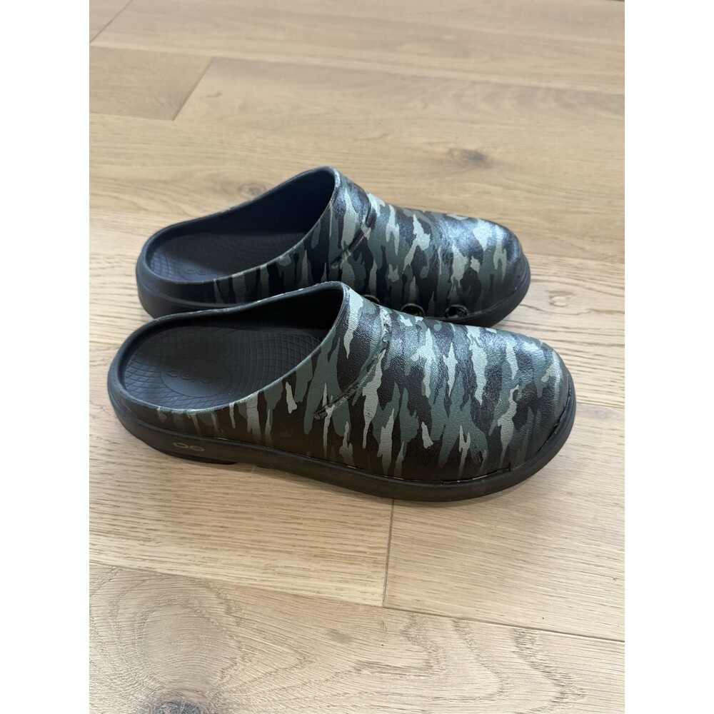 OOFOS OOcloog Black Green Camo Slip On Clogs Mules Women’s 10 Men’s 8 41 Shoes